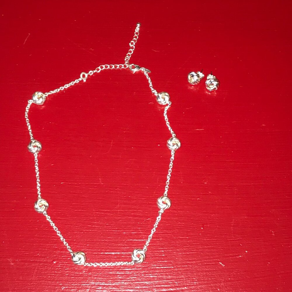Vintage Avon Silver Love Knot Chain Necklace & Earring Set